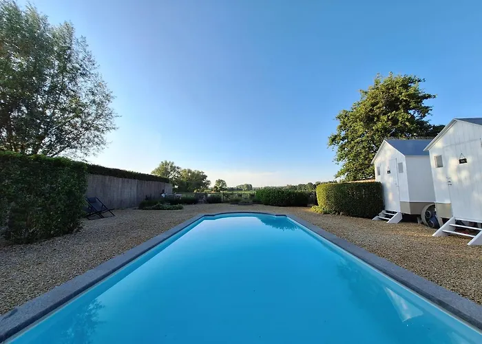 Casa-Cosi: Flats with Parking, Terraces & Garden Pool Aparthotel Lokeren photo