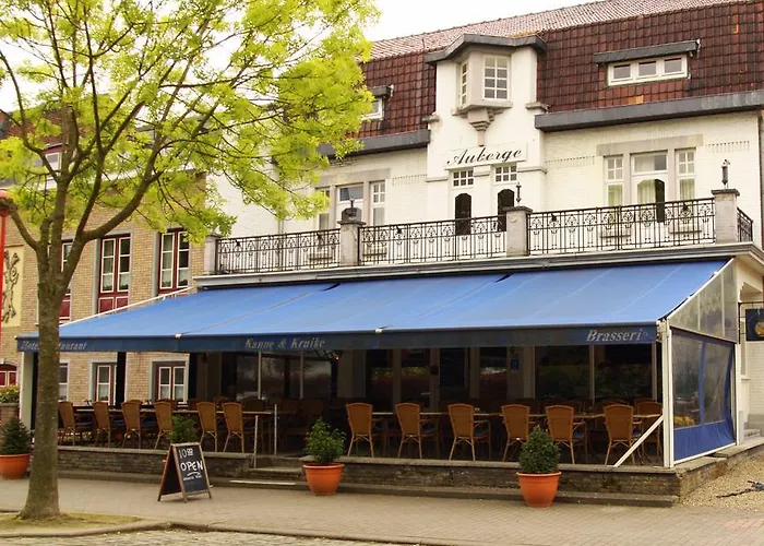 Hotel Restaurant Brasserie Kanne & Kruike photo
